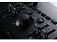 <b>Roland VT-4 VOICE TRANSFORMER PROCESSADOR DE VOZ</b> <b>Roland VT-4 VOICE TRANSFORMER PROCESSADOR DE VOZ</b>